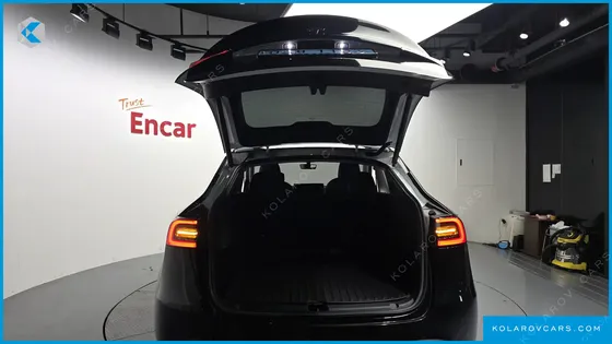TESLA MODEL Y LONG RANGE AWD