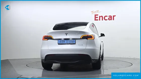 TESLA MODEL Y LONG RANGE AWD