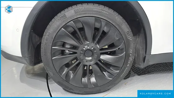 TESLA MODEL Y LONG RANGE AWD