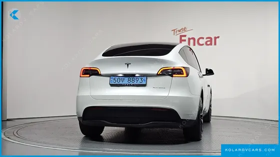 TESLA MODEL Y LONG RANGE AWD