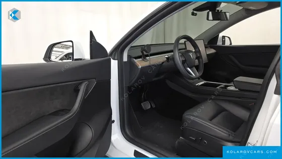 TESLA MODEL Y LONG RANGE AWD