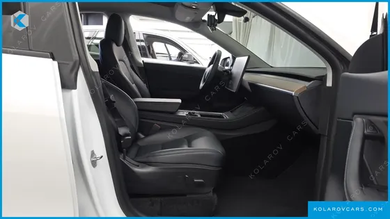 TESLA MODEL Y LONG RANGE AWD