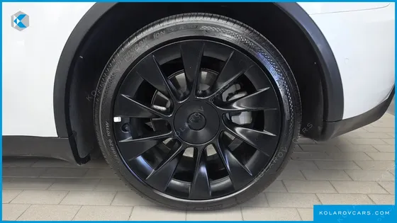 TESLA MODEL Y LONG RANGE AWD