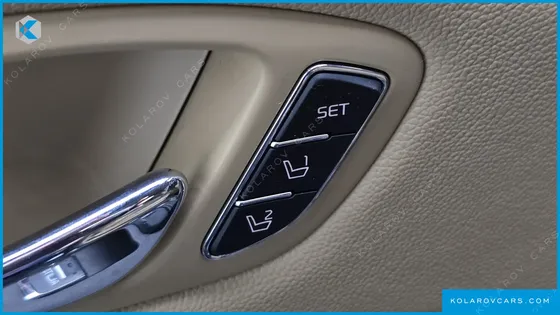 KIA CARNIVAL GASOLINE 9-SEATER HI-LIMOUSINE