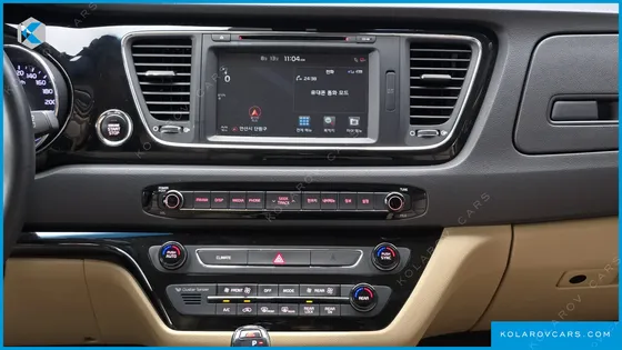 KIA CARNIVAL GASOLINE 9-SEATER HI-LIMOUSINE