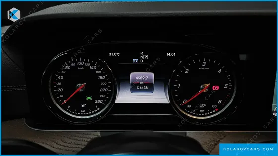 MERCEDES E-CLASS E220D 4MATIC EXCLUSIVE