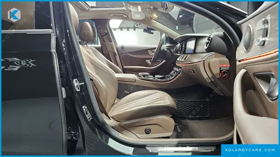 MERCEDES E-CLASS E220D 4MATIC EXCLUSIVE