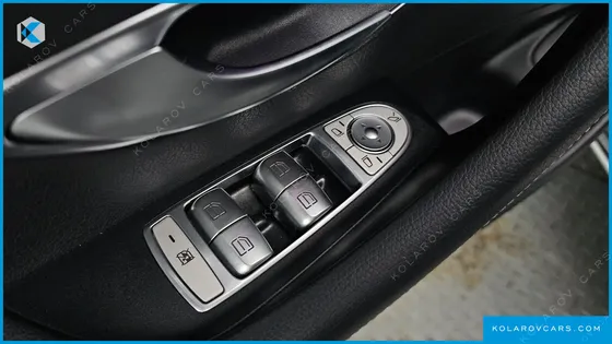 MERCEDES E-CLASS E300E 4MATIC EXCLUSIVE