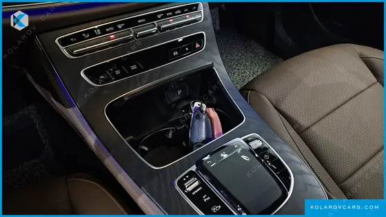 MERCEDES E-CLASS E250 AMG LINE