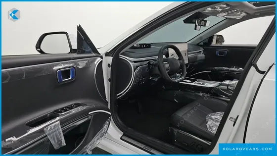 HYUNDAI GRANDEUR PREMIUM
