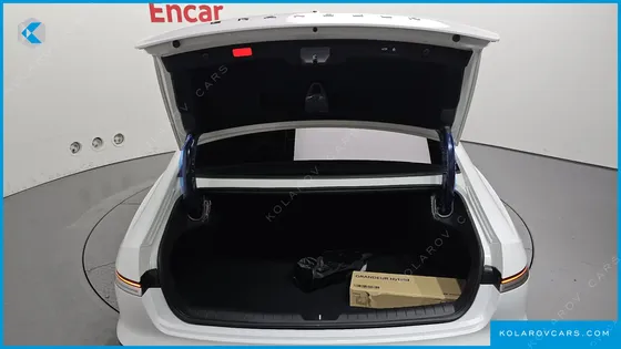 HYUNDAI GRANDEUR PREMIUM