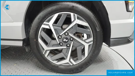HYUNDAI KONA PREMIUM