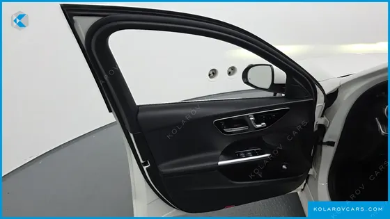 MERCEDES C-CLASS C200 4MATIC AVANTGARDE