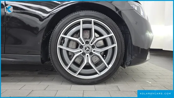 MERCEDES E-CLASS E220D 4MATIC AMG LINE