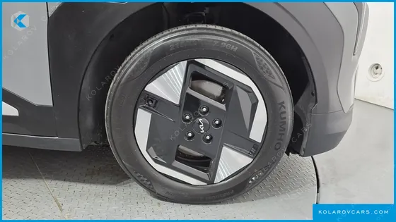 KIA EV3 STANDARD 2WD
