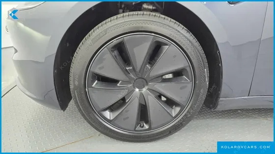 TESLA MODEL 3 RWD