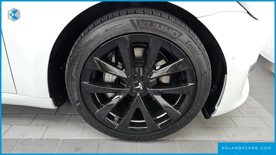 TESLA MODEL 3 LONG RANGE AWD