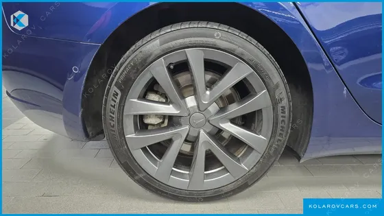 TESLA MODEL 3 LONG RANGE AWD