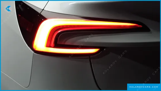 TESLA MODEL 3 RWD