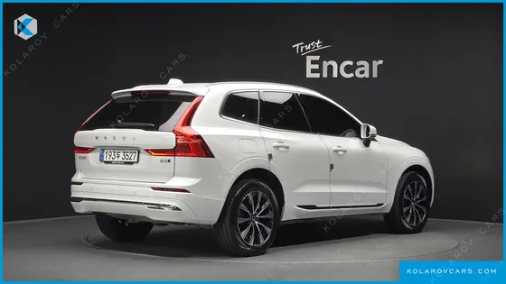 VOLVO XC60 B5 ULTIMATE BRIGHT