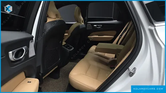 VOLVO XC60 B5 ULTIMATE BRIGHT