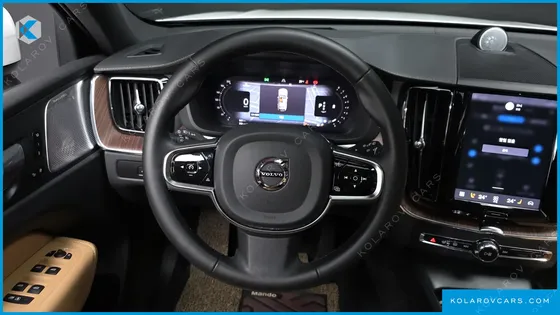 VOLVO XC60 B5 ULTIMATE BRIGHT