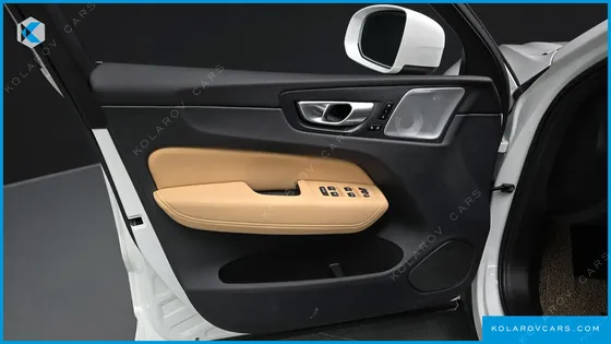 VOLVO XC60 B5 ULTIMATE BRIGHT