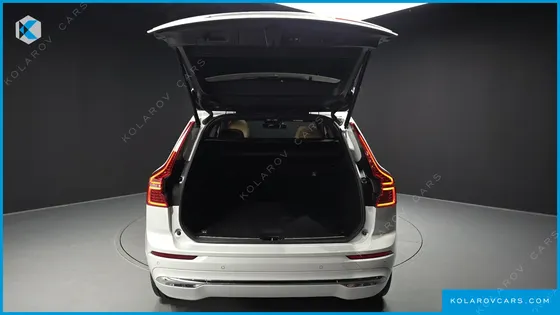 VOLVO XC60 B5 ULTIMATE BRIGHT