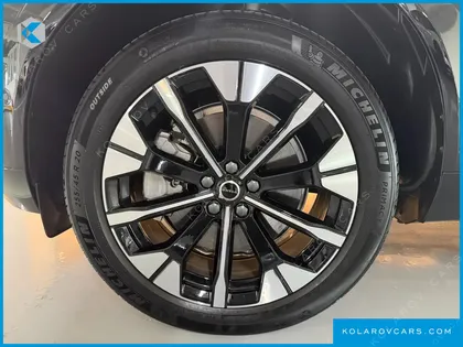 VOLVO XC60 B5 ULTRA BRIGHT