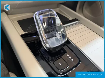 VOLVO XC60 B5 ULTRA BRIGHT