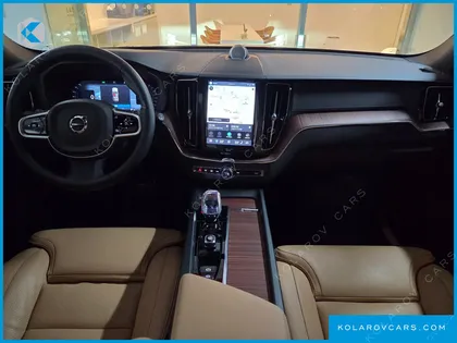 VOLVO XC60 B5 ULTRA BRIGHT