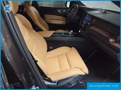 VOLVO XC60 B5 ULTRA BRIGHT