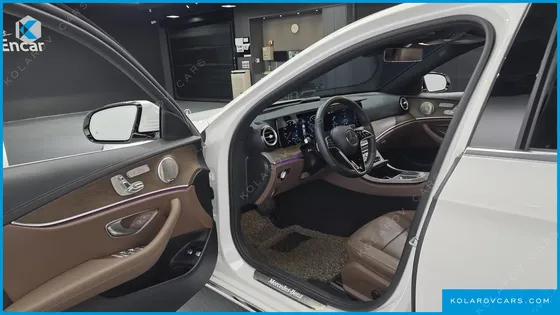 MERCEDES E-CLASS E300E 4MATIC EXCLUSIVE