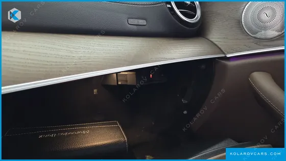 MERCEDES E-CLASS E300E 4MATIC EXCLUSIVE