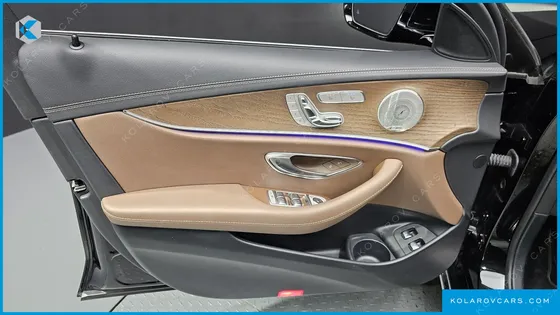 MERCEDES E-CLASS E300E 4MATIC EXCLUSIVE