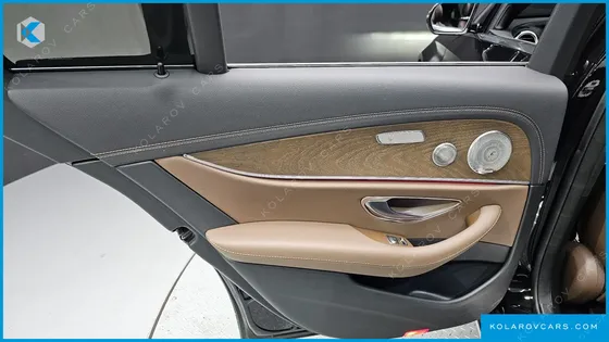 MERCEDES E-CLASS E300E 4MATIC EXCLUSIVE