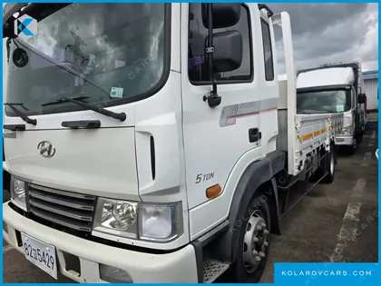 HYUNDAI MEGA TRUCK GOLD