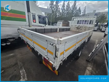 HYUNDAI MEGA TRUCK GOLD