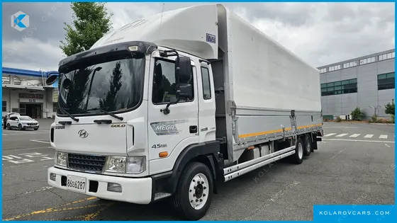 HYUNDAI MEGA TRUCK GOLD