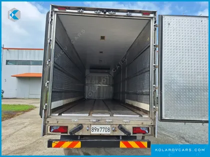 TATA DAEWOO NOBUS MID-SIZE TRUCK ROYAL