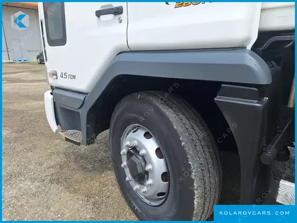 TATA DAEWOO NOBUS MID-SIZE TRUCK ROYAL