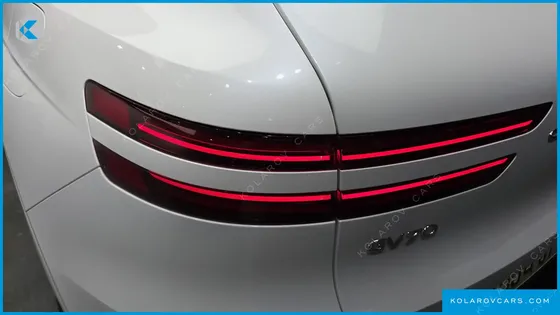 GENESIS GV70 2.5T GASOLINE 2WD