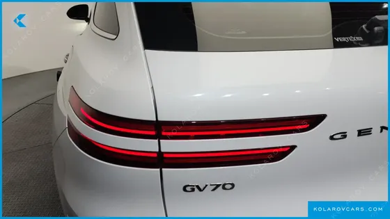 GENESIS GV70 2.5T GASOLINE 2WD