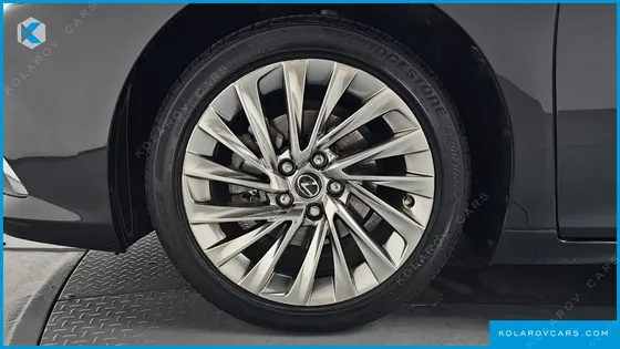 LEXUS ES EXECUTIVE