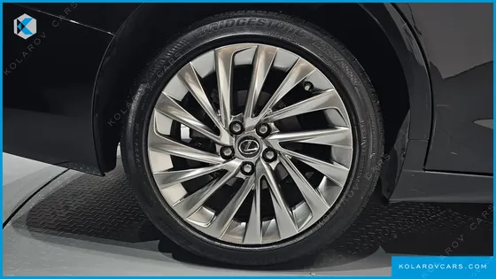 LEXUS ES EXECUTIVE