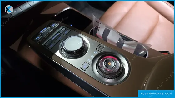 GENESIS GV70 2.5T GASOLINE 2WD