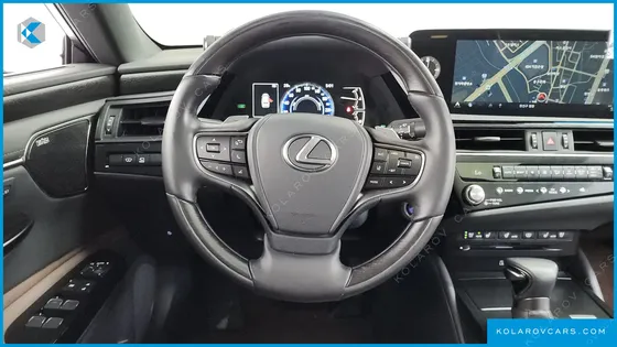 LEXUS ES EXECUTIVE
