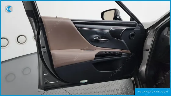 LEXUS ES EXECUTIVE