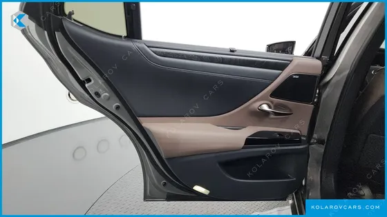 LEXUS ES EXECUTIVE