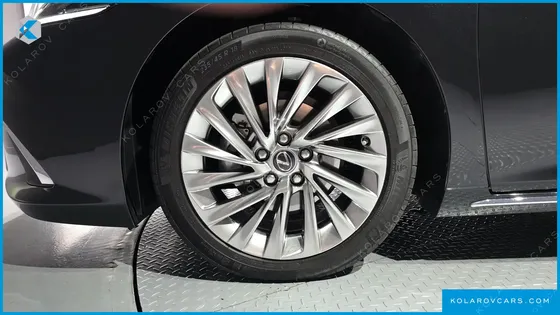 LEXUS ES EXECUTIVE